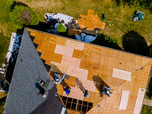 Best Residential Roofing Contractor  in Altamont, IL